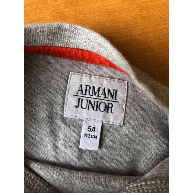 ARMANI JUNIOR(アルマーニ ジュニア)のアルマーニジュニア  ロンT   ５A(112㎝) キッズ/ベビー/マタニティのキッズ服男の子用(90cm~)(Tシャツ/カットソー)の商品写真