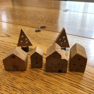 ハンドメイド　木のおうち(置物)