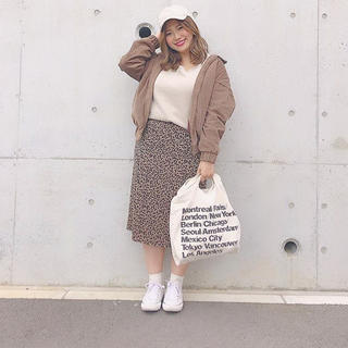 momoちゃん着用　レオパードスカート　大きいサイズ(ひざ丈スカート)