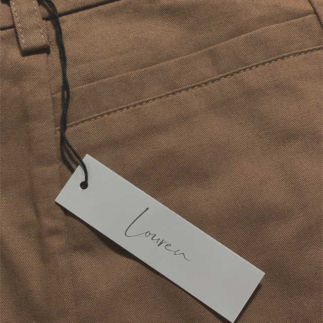 【新品タグ付】louren brown pants M 値下げ レディースのパンツ(カジュアルパンツ)の商品写真