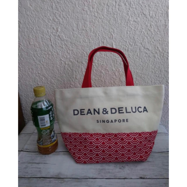 DEAN & DELUCA(ディーンアンドデルーカ)のりこ様専用 DEAN&DELUCA シンガポール　限定トート レディースのバッグ(トートバッグ)の商品写真