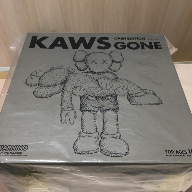 KAWS GONE GREY カウズゴーン