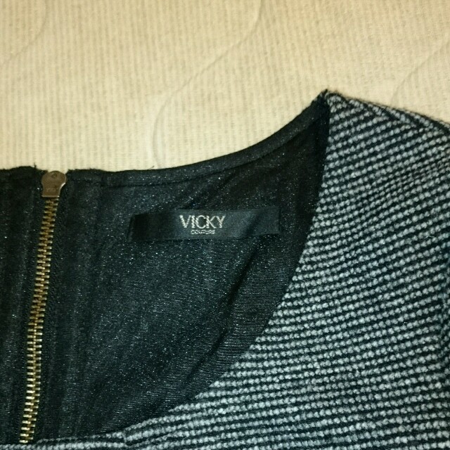 VICKY(ビッキー)のkaeさん専用 Vickyワンピース レディースのワンピース(ひざ丈ワンピース)の商品写真