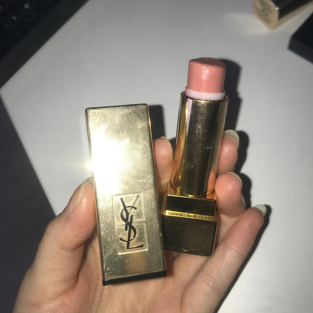 Yves Saint Laurent Beaute(イヴサンローランボーテ)のYSL リップ No6 コスメ/美容のベースメイク/化粧品(口紅)の商品写真