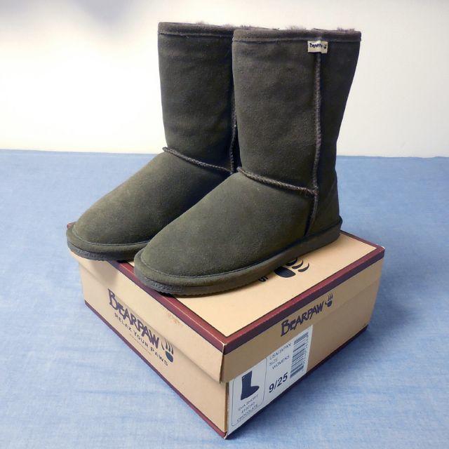 BEARPAW(ベアパウ)の新品　Bearpaw　ムートンブーツ　レディースUS９号/２５cm レディースの靴/シューズ(ブーツ)の商品写真