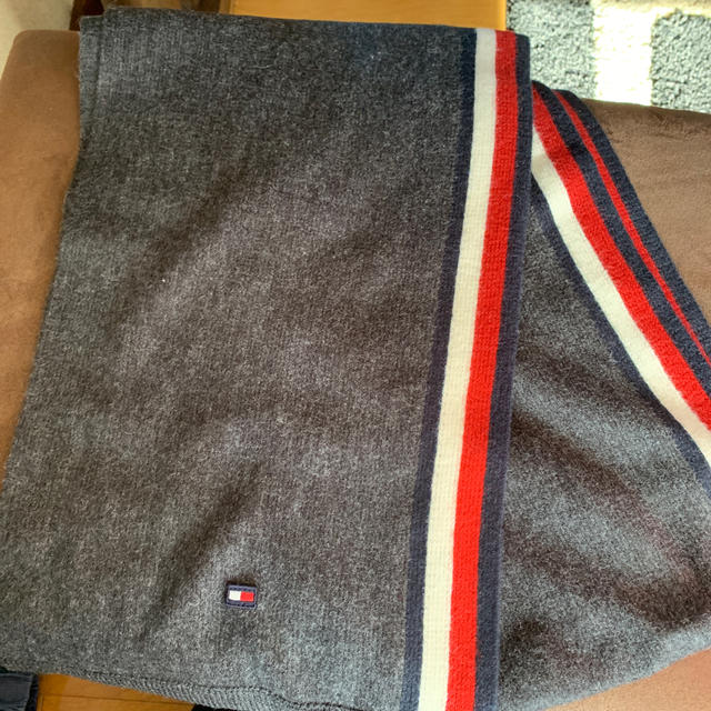 TOMMY HILFIGER(トミーヒルフィガー)のマフラー レディースのファッション小物(マフラー/ショール)の商品写真