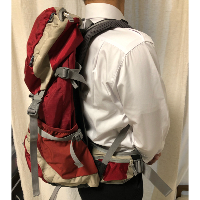 Deuter(ドイター)のdeuter future 30 SL 中古品 スポーツ/アウトドアのアウトドア(登山用品)の商品写真