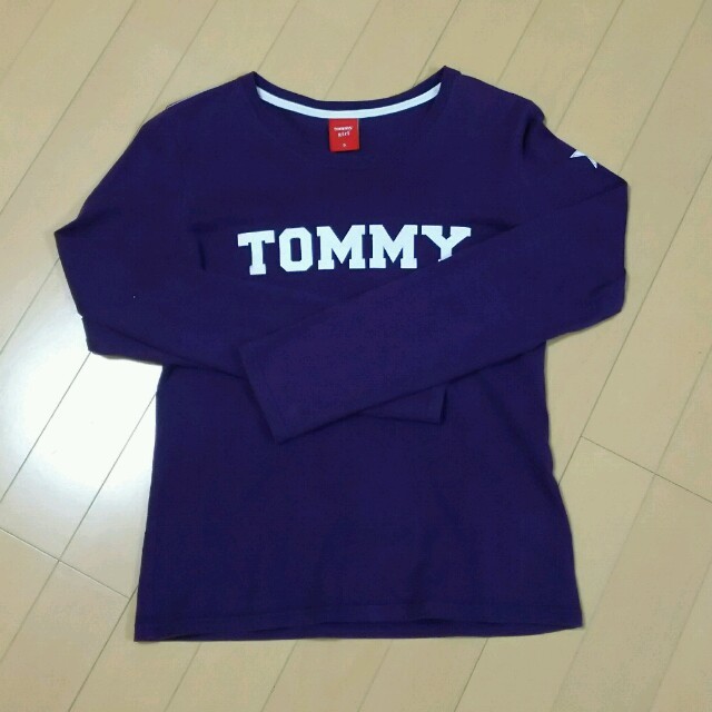 TOMMY(トミー)の値下げ中‼TommyのＳサイズ☆ レディースのトップス(Tシャツ(長袖/七分))の商品写真