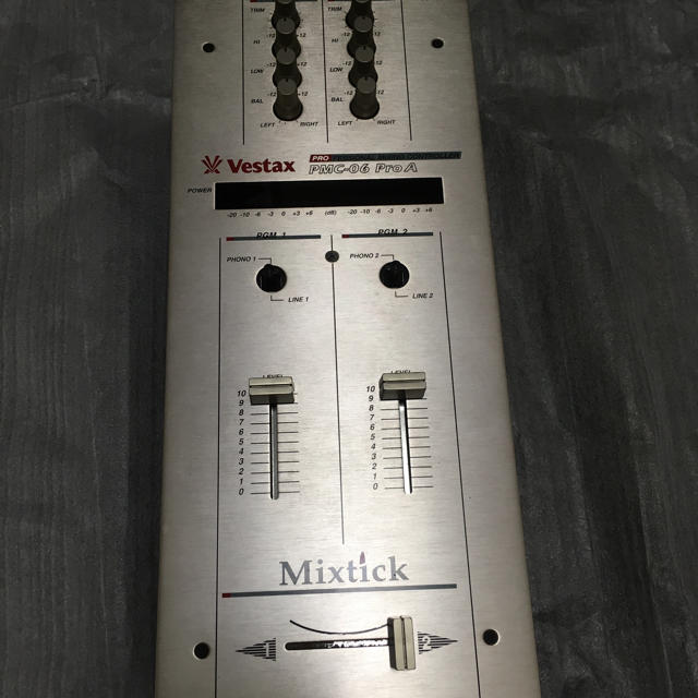 【ジャンク】ミキサー Vestax PMC-06 Pro A 楽器のDJ機器(DJミキサー)の商品写真