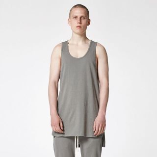 フィアオブゴッド(FEAR OF GOD)のfog essentials タンクトップ　sサイズ(タンクトップ)