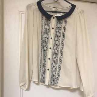 マジェスティックレゴン(MAJESTIC LEGON)のマジェスティックレゴン　刺繍ブラウス(シャツ/ブラウス(長袖/七分))