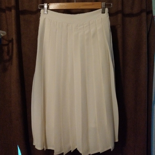 オゾック(OZOC)のプリーツスカート(ひざ丈スカート)