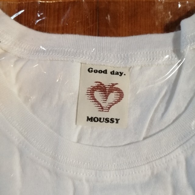 moussy(マウジー)のmoussy  新品白Tシャツ Sサイズ レディースのトップス(Tシャツ(半袖/袖なし))の商品写真