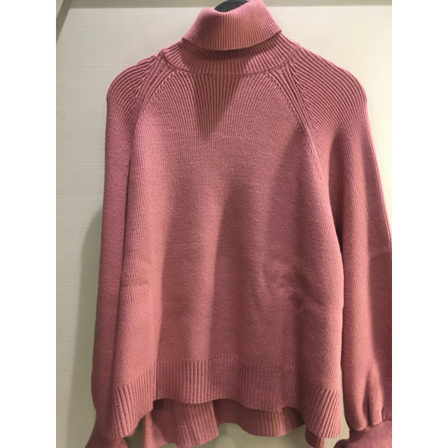 ZARA(ザラ)の【本日値下げ】タイリボン付きニットセーター レディースのトップス(ニット/セーター)の商品写真