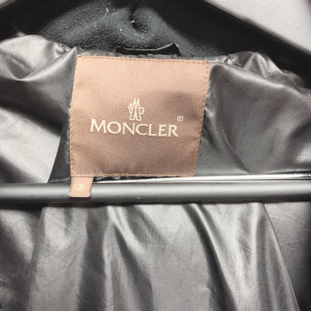 MONCLER(モンクレール)の最終お値下！定価20万円 モンクレール 茶タグ ダウンコート ベージュ メンズのジャケット/アウター(ダウンジャケット)の商品写真