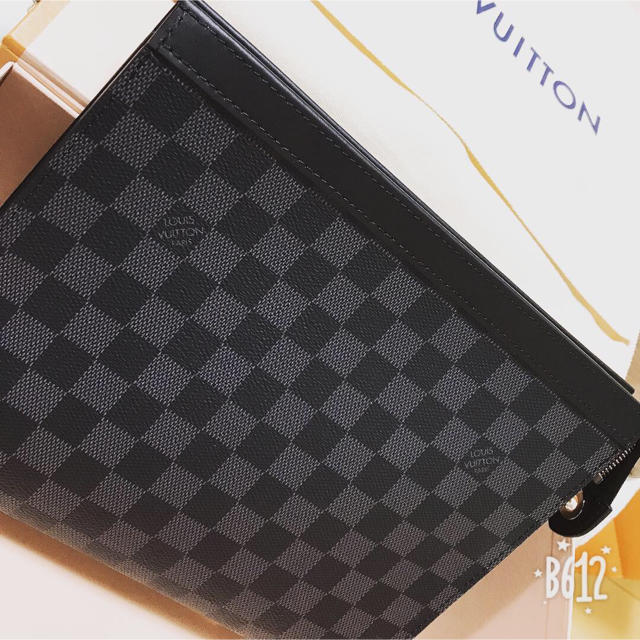 WEB限定カラー LOUIS VUITTON クラッチバッグ ルイヴィトン - セカンド