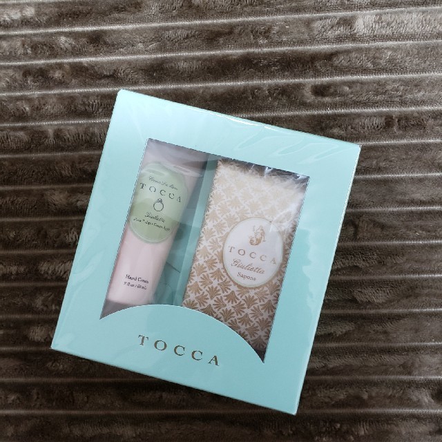 TOCCA(トッカ)のりく様専用★TOCCA★ハンド&ソープバーBOXギフト　新品 コスメ/美容のボディケア(ハンドクリーム)の商品写真