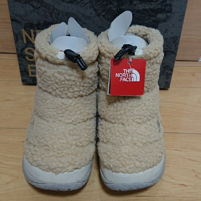 THE NORTH FACE(ザノースフェイス)の新品 ザノースフェイス emmi ヌプシ ブーツ 25cm レディースの靴/シューズ(ブーツ)の商品写真