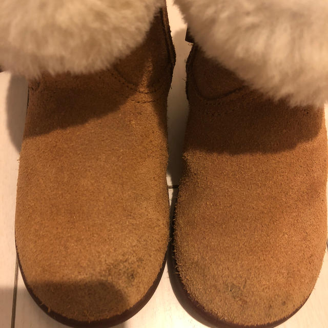 UGG(アグ)のugg  ベビーブーツ 13.5 キッズ/ベビー/マタニティのベビー靴/シューズ(~14cm)(ブーツ)の商品写真