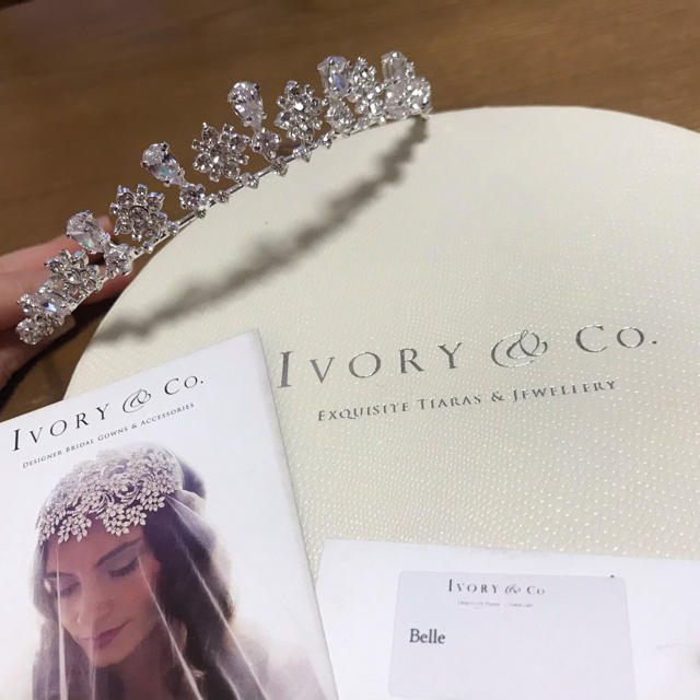 Vera Wang - IVORY&CO ティアラ Belleの通販 by なおん0610's shop