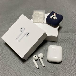 アップル(Apple)のAirPods(ヘッドフォン/イヤフォン)