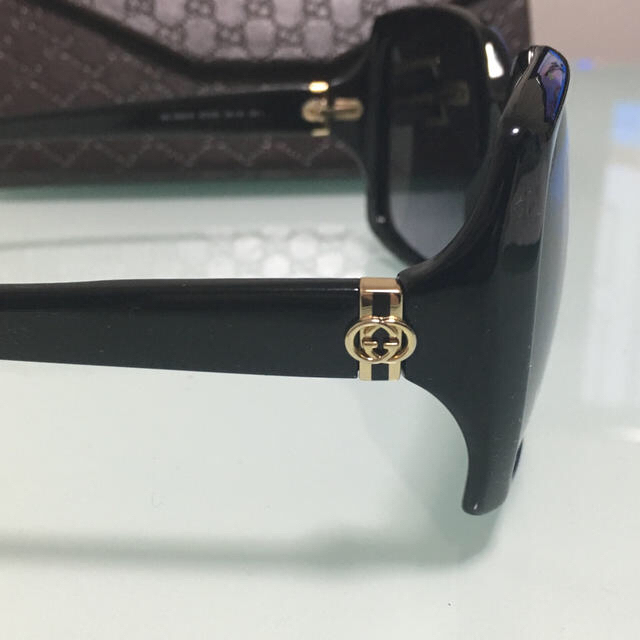 Gucci(グッチ)のGUCCI サングラス ケース布付 美品 レディースのファッション小物(サングラス/メガネ)の商品写真