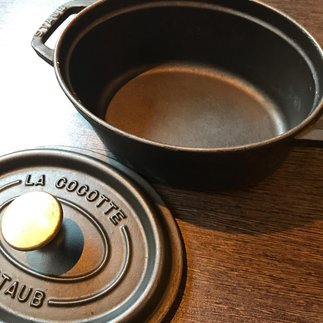 STAUB(ストウブ)のストウブ Staub ココット17cm インテリア/住まい/日用品のキッチン/食器(鍋/フライパン)の商品写真