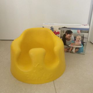 バンボ(Bumbo)の美品!送料込 BUMBOバンボ 黄色 ベルトテーブル付き(その他)