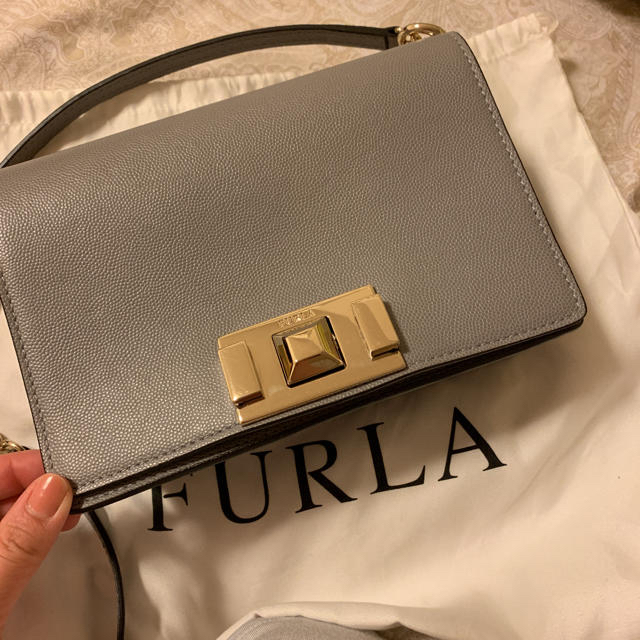 フルラ FURLA グレーショルダーバッグ