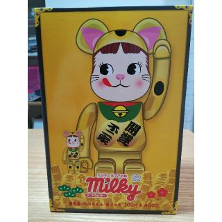 フジヤ(不二家)のBE@RBRICK 招き猫 ペコちゃん 金メッキ 100%＆400%(キャラクターグッズ)