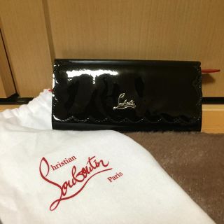 クリスチャンルブタン(Christian Louboutin)のルブタン♡エナメル お財布(財布)