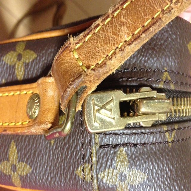 LOUIS ルイヴィトントロカデロの通販 by 購入前に一言コメントお願いします|ルイヴィトンならラクマ VUITTON - 大得価特価