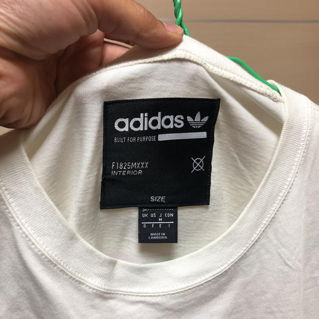 adidas(アディダス)のadidasロンＴ メンズのトップス(Tシャツ/カットソー(七分/長袖))の商品写真