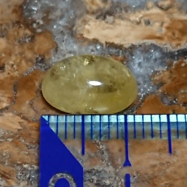 天然マリガーネットカボションルース4.04ct(マリ共和国産) ハンドメイドの素材/材料(各種パーツ)の商品写真