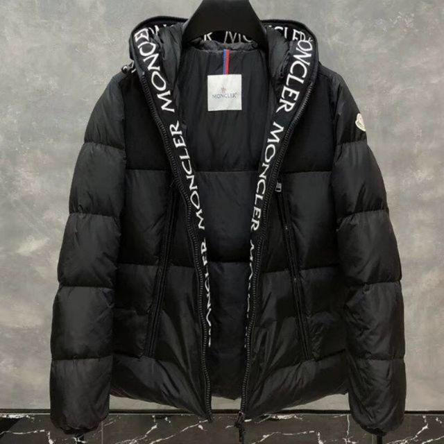 MONCLER - moncler ダウンジャケットの通販 by ソイヤッ！！！'s shop｜モンクレールならラクマ