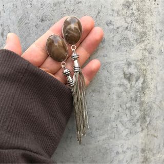 ディーホリック(dholic)のシルバータッセルアクセサリー(ピアス)