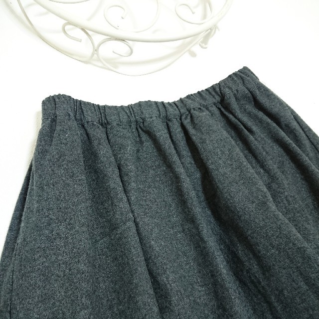 SM2(サマンサモスモス)のSM2 *刺繍 膝丈スカート* レディースのスカート(ひざ丈スカート)の商品写真