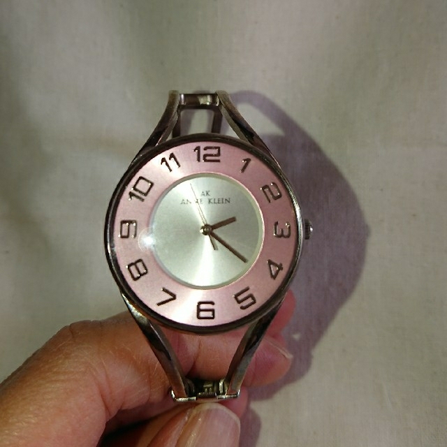 ANNE KLEIN(アンクライン)のアン・クライン  バングル型 腕時計 レディースのファッション小物(腕時計)の商品写真