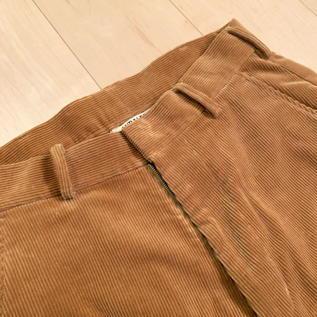 AURALEE  WASHED CORDUROY WIDE SLACKS 3