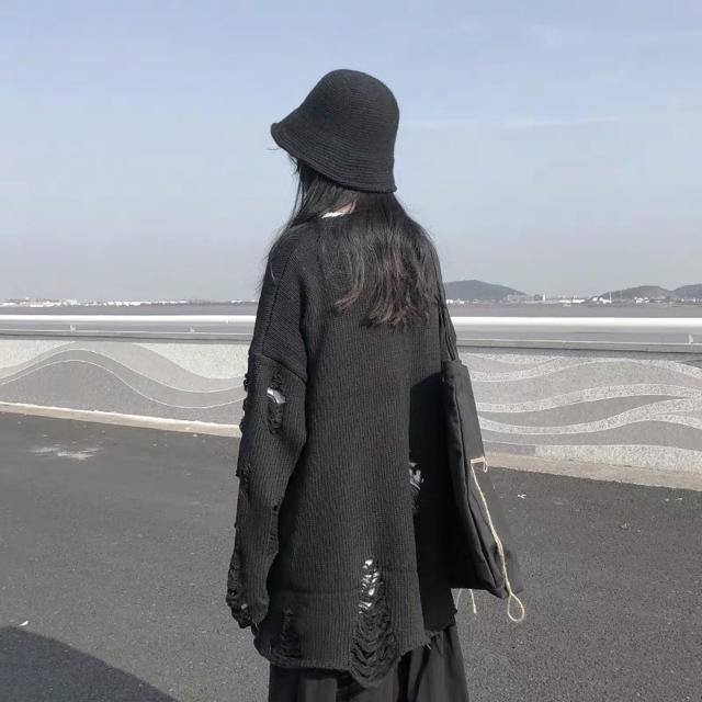 日本製　Y's ワイズ・ヨウジヤマモト・黒・ニット・セーター