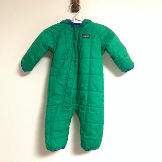 パタゴニア(patagonia)のパタゴニア　ベビージャンプスーツ　3M リバーシブル(ジャケット/コート)