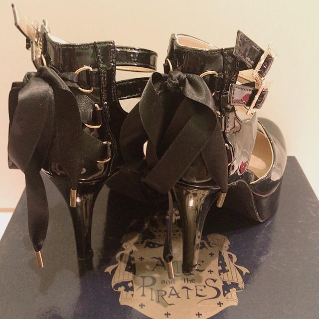 ALICE and the PIRATES(アリスアンドザパイレーツ)の‪‪❤︎‬ エナメルクロスピンヒールパンプス ‪‪❤︎ レディースの靴/シューズ(ハイヒール/パンプス)の商品写真