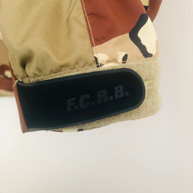 F.C.R.B.(エフシーアールビー)のTAMON様専用★FCRB Bristol★ナイロンパーカー 17aw 極美品 メンズのジャケット/アウター(マウンテンパーカー)の商品写真