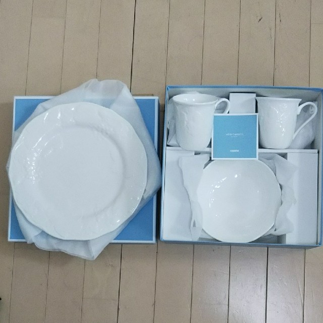 WEDGWOOD 大皿・小皿・マグカップセット