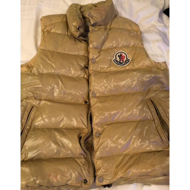 MONCLER(モンクレール)のMONCLER ﾓﾝｸﾚｰﾙベストダウンジャケット メンズのジャケット/アウター(ダウンベスト)の商品写真