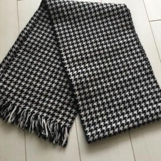 マーガレットハウエル(MARGARET HOWELL)の【値下】マーガレットハウエル マフラー 千鳥柄 【CHUNKY DOGTOOTH(マフラー/ショール)