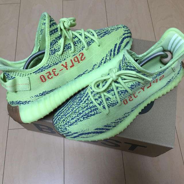 YEEZY BOOST 350 V2 27.0 SEMIFROZENYELLOW - スニーカー