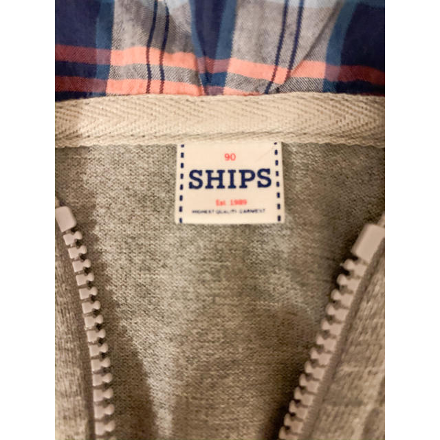 SHIPS(シップス)のSHIPS  ベスト　フード付き 90 キッズ/ベビー/マタニティのキッズ服男の子用(90cm~)(ジャケット/上着)の商品写真