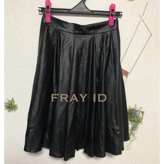 フレイアイディー(FRAY I.D)の▫️ FRAY ID 美品フェイクレザースカート(ひざ丈スカート)