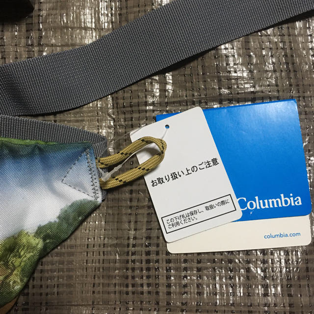 Columbia(コロンビア)の【新品・未使用】コロンビア 風景画プリント ウエストバッグ レディースのバッグ(ボディバッグ/ウエストポーチ)の商品写真